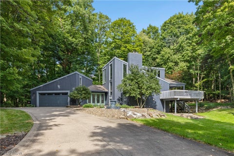 Tiny photo for 1049 N Medina Line Road, Akron, OH 44333 (MLS # 5240222)