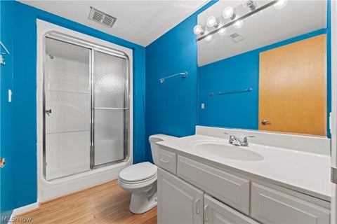 Tiny photo for 1049 N Medina Line Road, Akron, OH 44333 (MLS # 5240222)