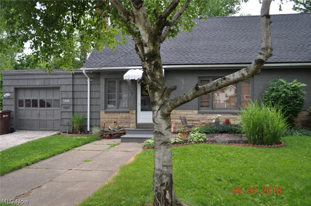 Bradley Flooms Add 02 - Residential