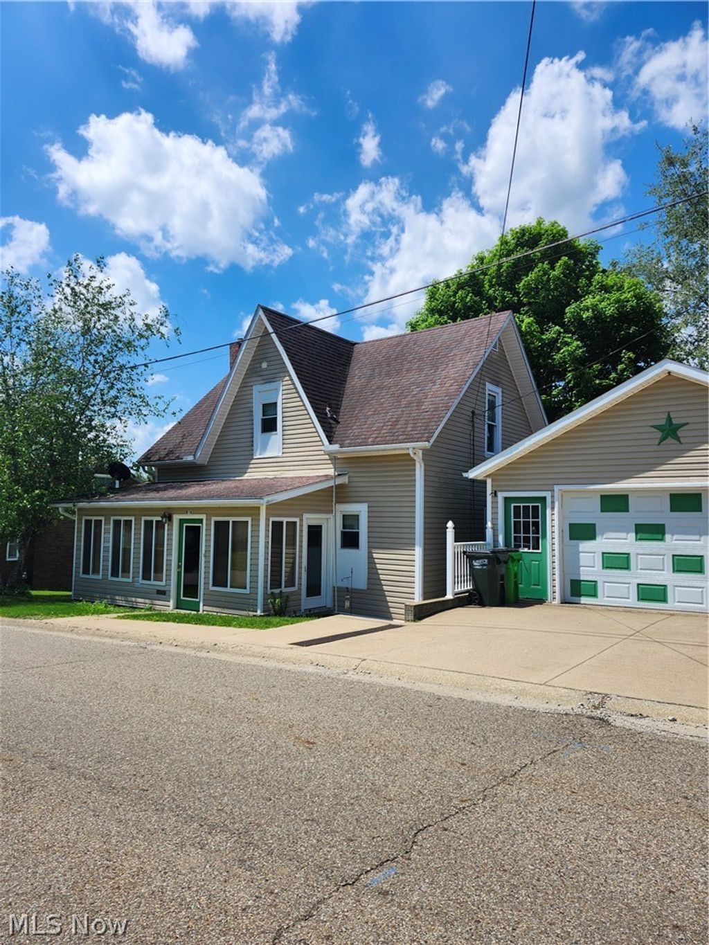 Photo of 674 S Monroe Street, Millersburg, OH 44654 (MLS # 5210938)