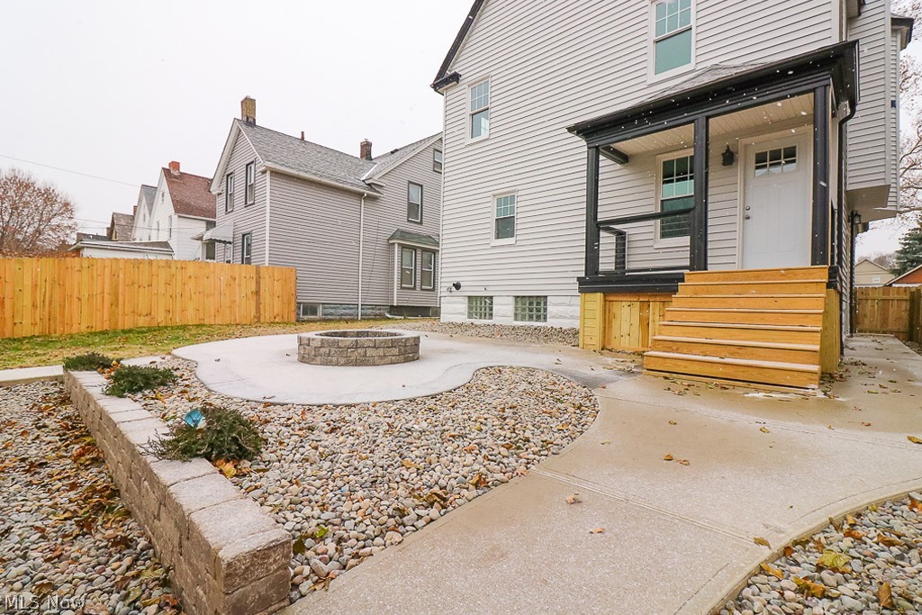 Gordon Ave Allotment - Residential