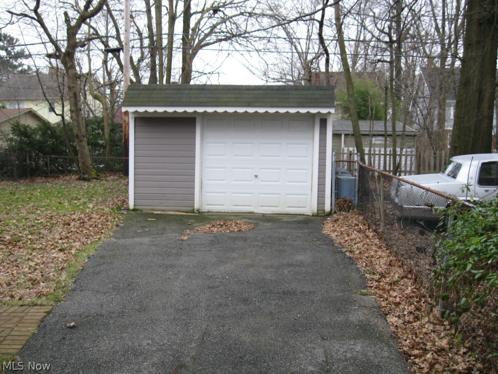 Meadowbrook - Residential Lease