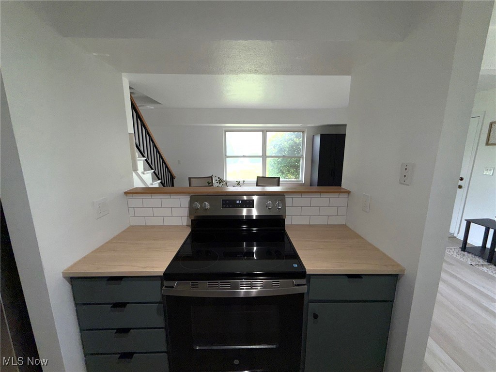3092 Ivy Hill Circle #D, Cortland, Ohio image 13