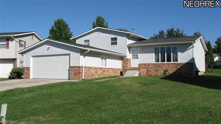 This home is a super sweet starter home because it is a great value and has been totally repainted and new carpet throughout.  The back of the home faces an open park setting (Perry Hills Colonel Park).  The location in Perry Township is a very quiet neighborhood and situated on a Cul del Sac.  The furnace was replaced in 2012.  Take-A-Look...