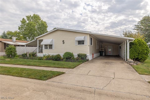5 Concert Court, Olmsted Twp, OH 44138 - #: 5231964