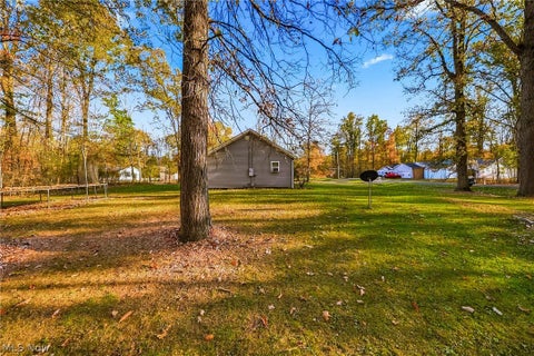 Tiny photo for 605 Oriole DR, Roaming Shores, OH 44084 (MLS # 5250522)