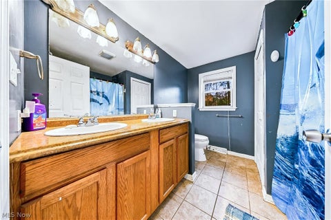 Tiny photo for 605 Oriole DR, Roaming Shores, OH 44084 (MLS # 5250522)