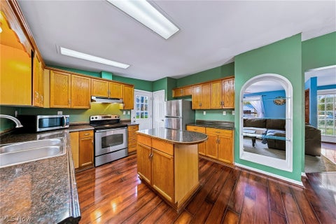 Tiny photo for 605 Oriole DR, Roaming Shores, OH 44084 (MLS # 5250522)