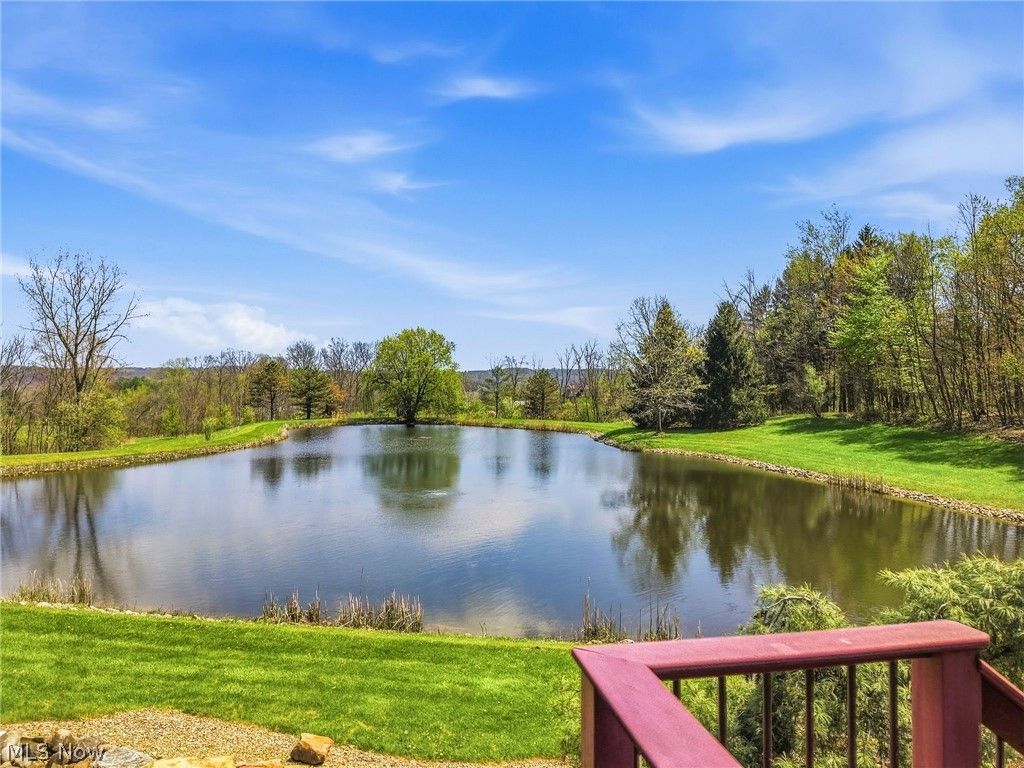 Photo of 1803 Whisper Bluff Trail, Hinckley, OH 44233 (MLS # 5204406)