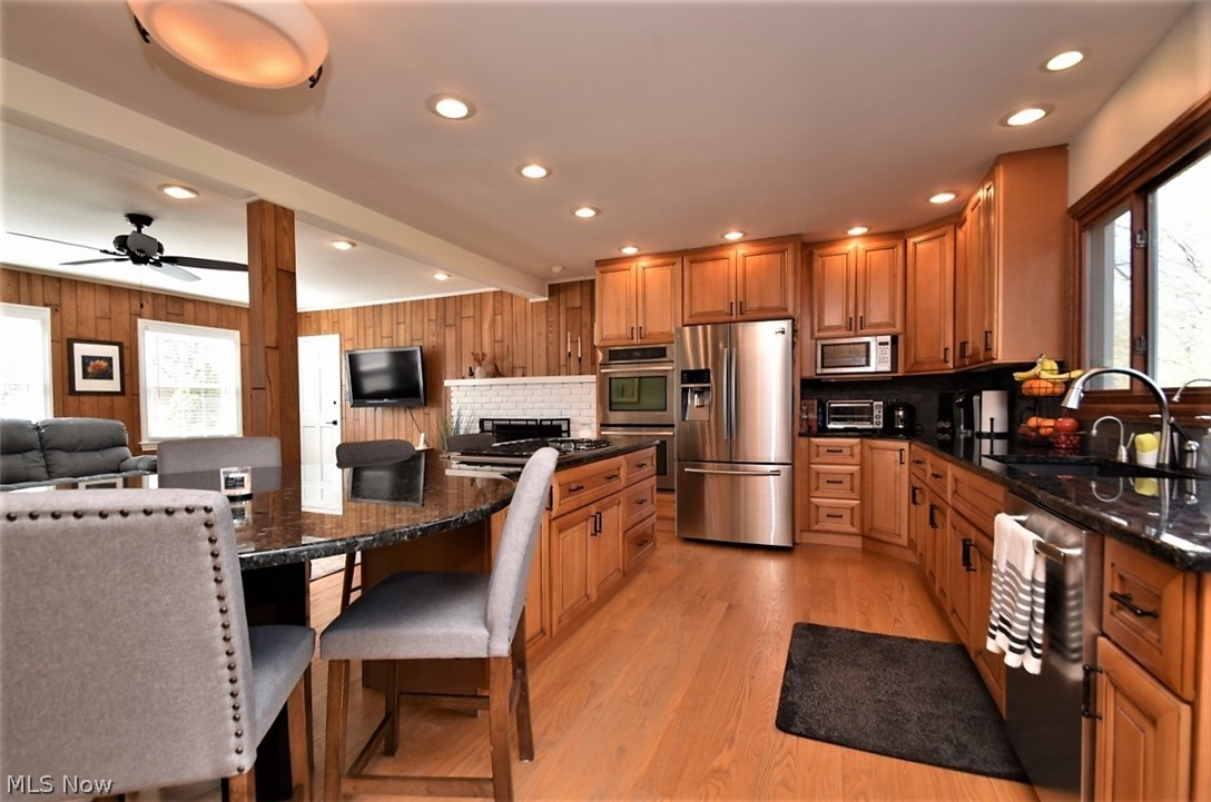 Russell 03 - Residential