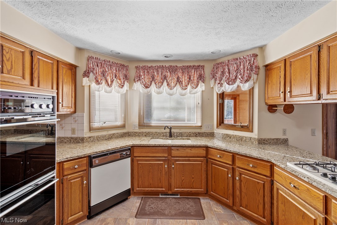 Lake Of The Woods Sub - Residential