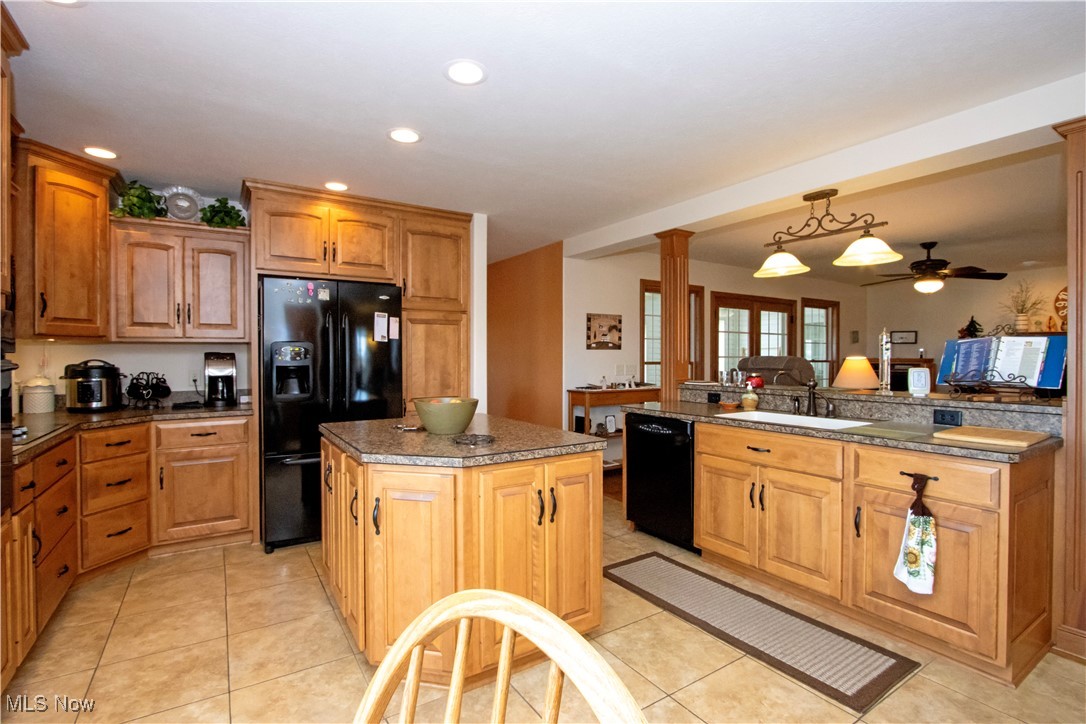 West Salem, Ohio 44287, United States, 3 Bedrooms Bedrooms, ,4 BathroomsBathrooms,Residential,Active,244137