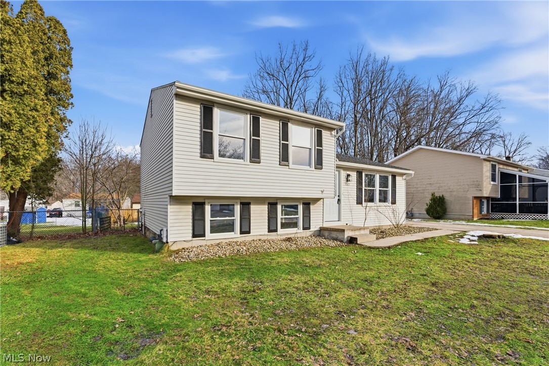 1065 Shadowlawn Drive