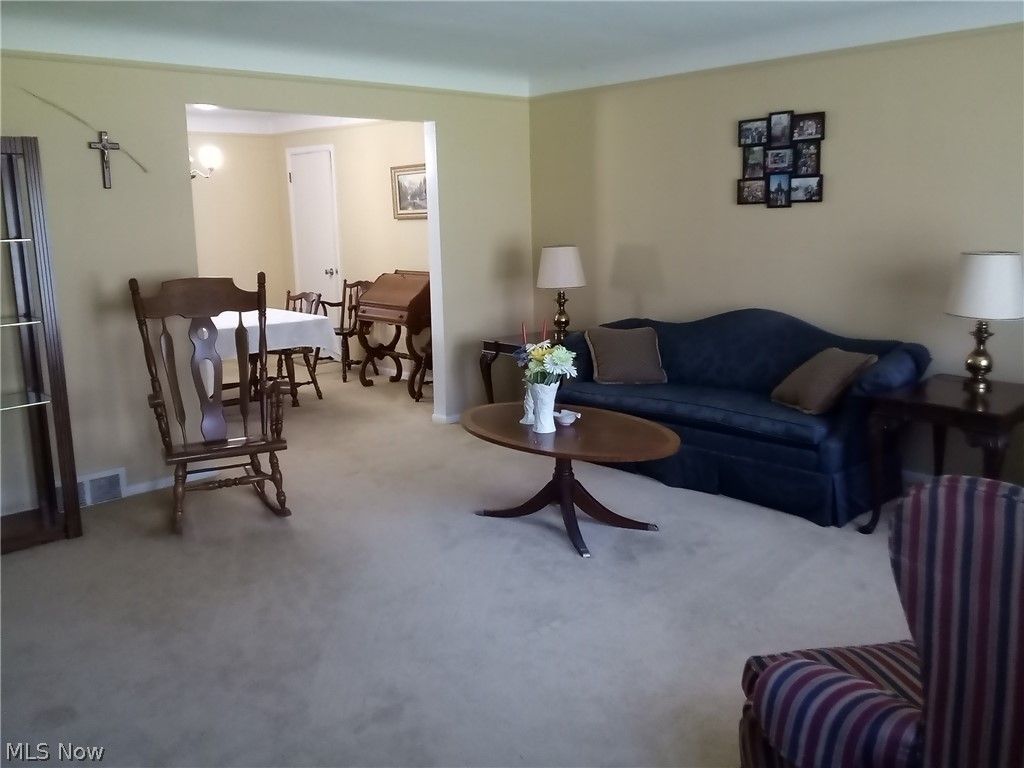 Photo of 421 Harris Road, Richmond Heights, OH 44143 (MLS # 5202338)