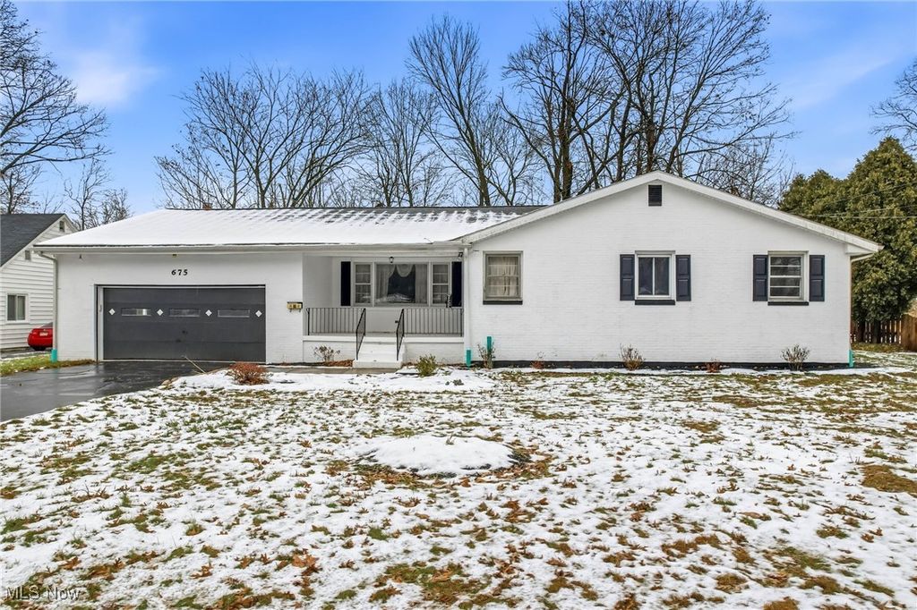 Photo of 675 Blueberry Hill Drive, Canfield, OH 44406 (MLS # 5176779)