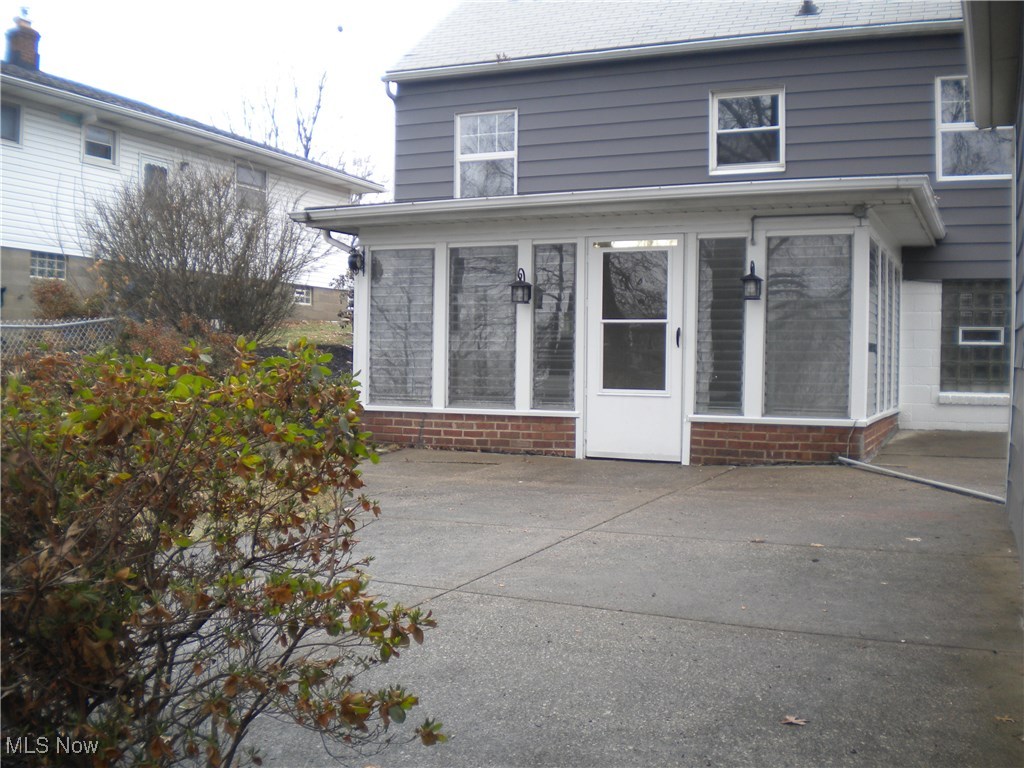 354 E Park Avenue, Barberton, Ohio image 4