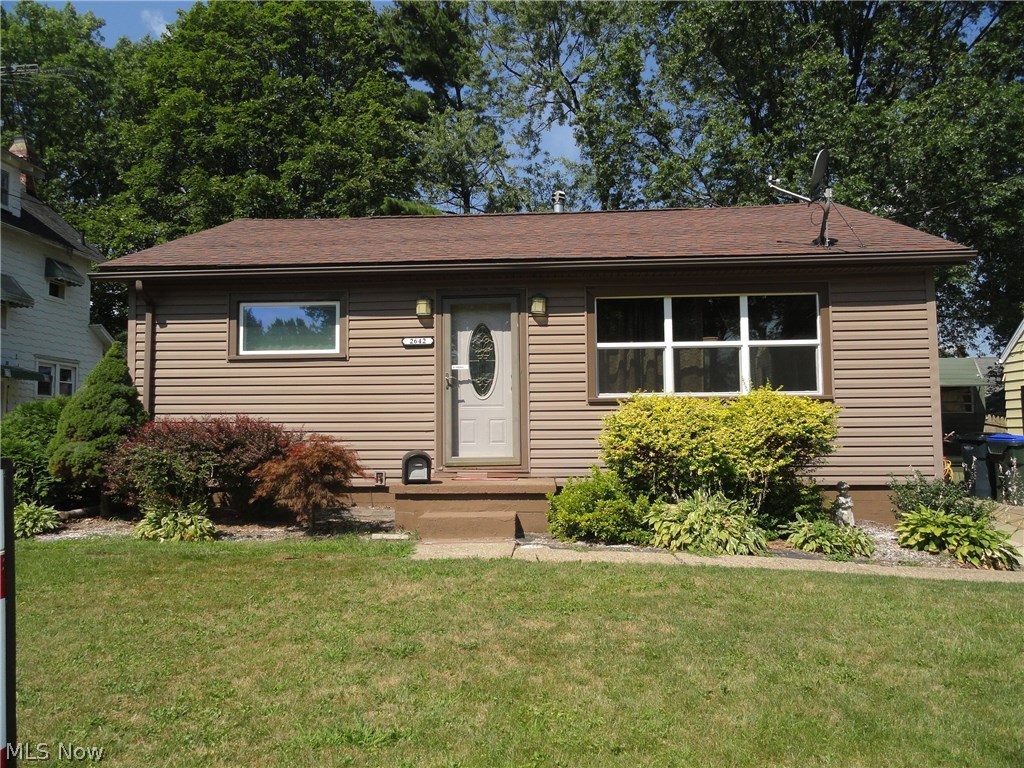 Very nice 3 bedroom, 3 full bath Ranch in desireable Cuyahoga Falls location. Hardwood floors in living room and bedrooms. Beautiful kitchen with oak cabinets, stainless appliances and laminate floor extends into eating area. Well built addition includes sitting area or formal dining, 3rd bedroom and full bath. Plus the lower level has two more finished rooms and the 3rd full bath! Updates include roof in 2007,water heater 2015,extra insulation in attic and walls, all windows updated too. Single car garage plus a shed. Home warranty provided.