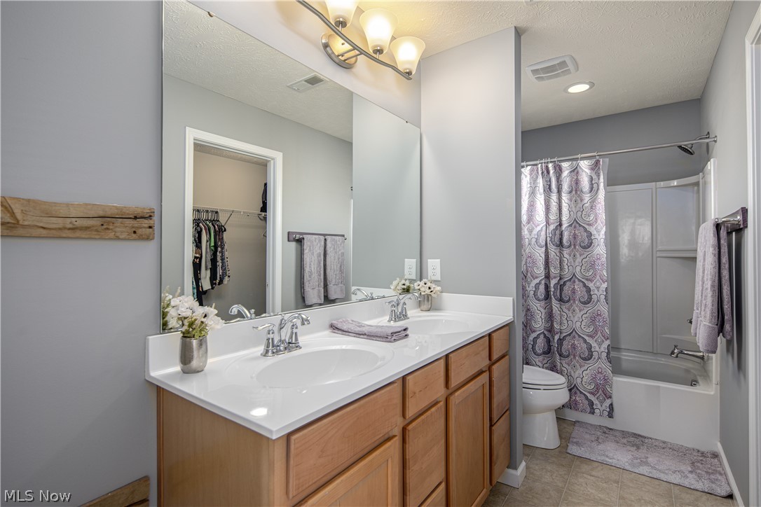 Stonegate At Waterbury Sub - Residential