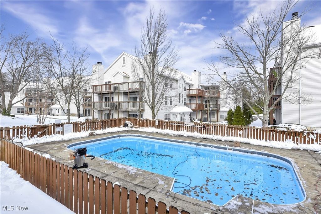 Photo of 28100 Detroit Road #B1, Westlake, OH 44145 (MLS # 5175744)