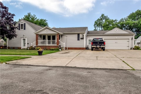 Tiny photo for 439 E 305th Street, Willowick, OH 44095 (MLS # 5255627)