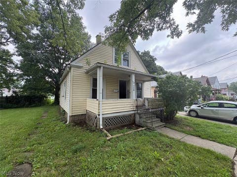 Homes For Sale - 120 Taft Avenue<br/> Elyria, OH 44035