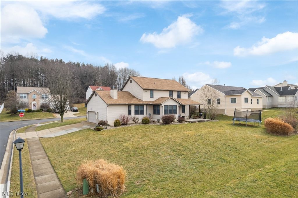 Photo of 1825 John Carroll Drive SE, Massillon, OH 44646 (MLS # 5190955)