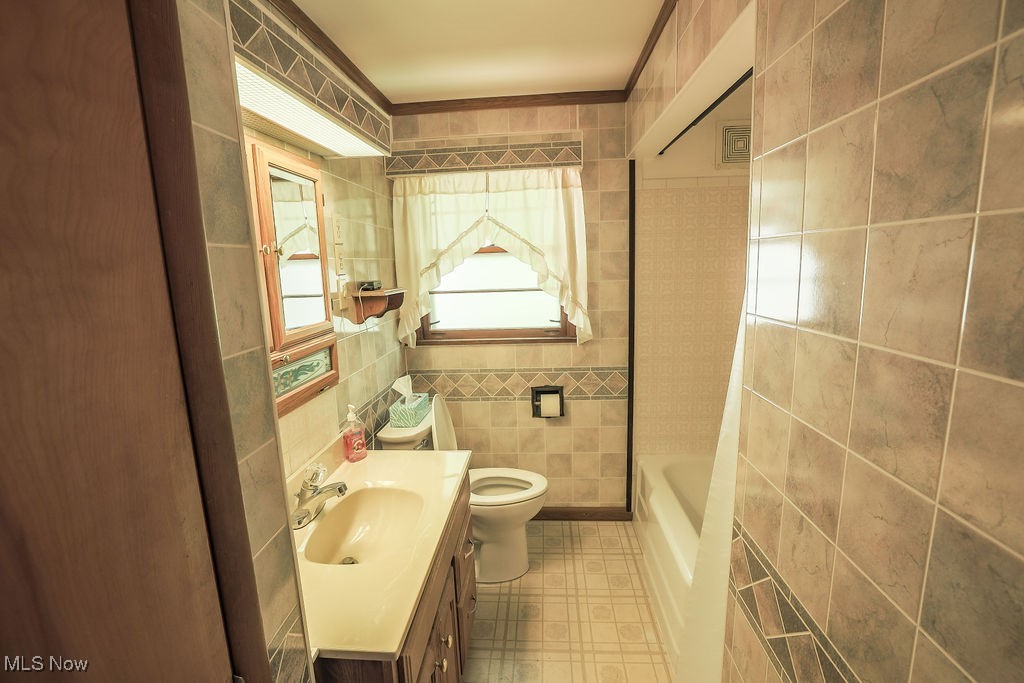 7446 Root Road, North Ridgeville, Ohio image 17