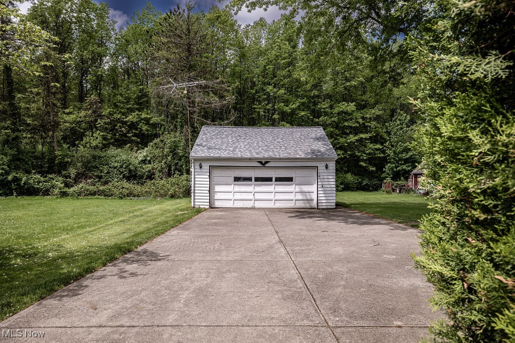 7446 Root Road, North Ridgeville, Ohio image 10