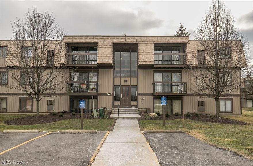 Immediate Occupancy In This Darling 1 Bedroom With Top Floor Views. Enjoy Wood Like Laminate Flooring Throughout, Custom Kitchen With Contemporary Cabinets and Granite Counters. Stainless Steel Appliances To Stay. Great Room Open To Dining Room and Granite Breakfast Bar. In-Suite Laundry With Washer and Dryer Included. Master Bath Granite Shower and Cabinet Top and Flooring. Development Offers Community Pool, Clubhouse With Party Room, Tennis, Basketball Court, Lake and Playground. Plenty Of Guest Parking. Garage Parking With Storage. The Maintenance Fee Includes Water and Sewer. Stop Paying Rent and Move-In and Enjoy!!