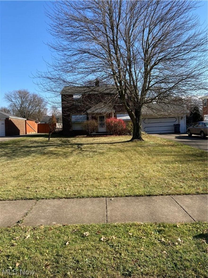 AUCTION! SUBMIT OFFERS NOW! Auction Start date 11-14-23 Auction end Date 12-16-23 10:00 PM, Bids are reviewed daily, and offer may be accepted at any time, Auction Buyer’s Premium of 5%. Submit Offers Now to Auctioneer because the Seller can Sell before the Auction end Date. Property being sold "As-Is Where-Is".  Welcome home to this great investment property featuring 3 bedrooms and 2 bathrooms, All brick home with a 4 seasons rooms with an attached garage, full basement, with 2 fireplaces. Must See Home.