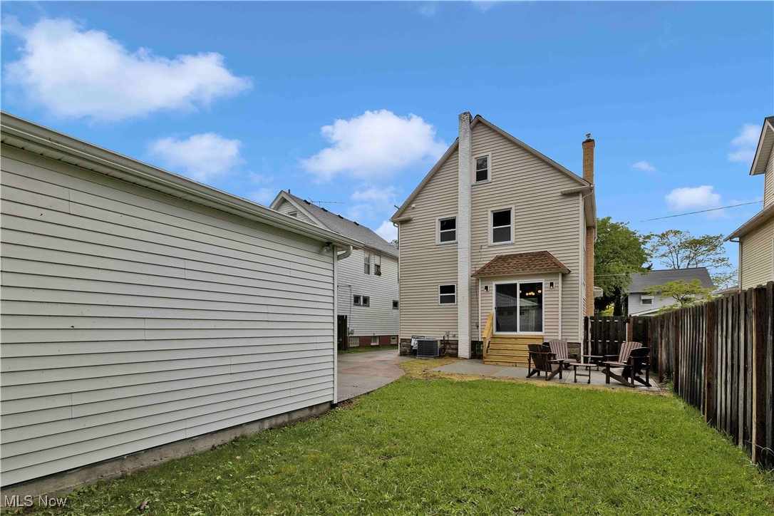 1541 Cordova Avenue, Lakewood, Ohio image 24