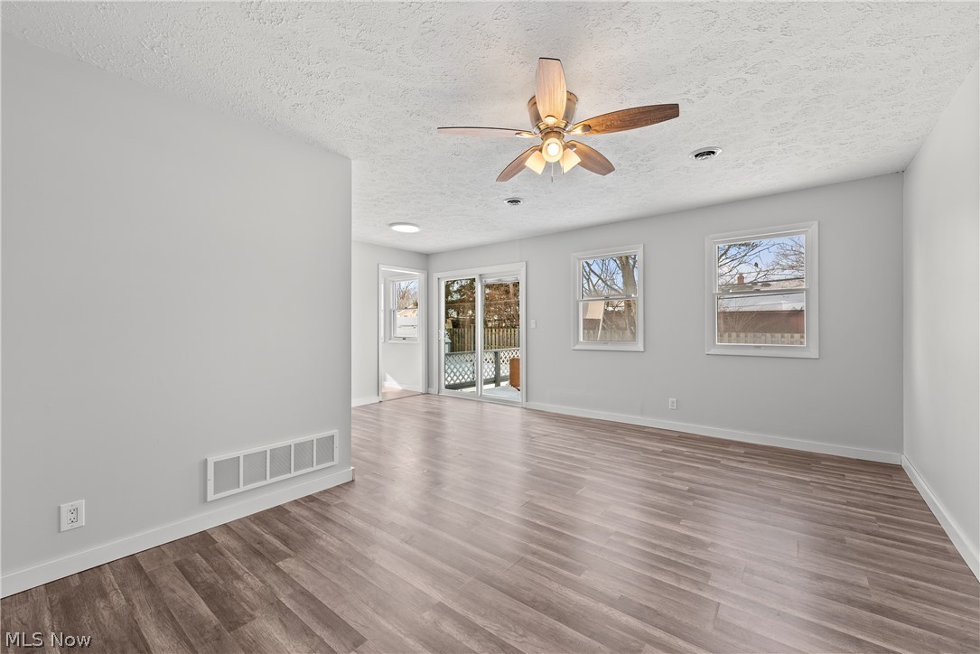 Dreamland Acres 02 - Residential