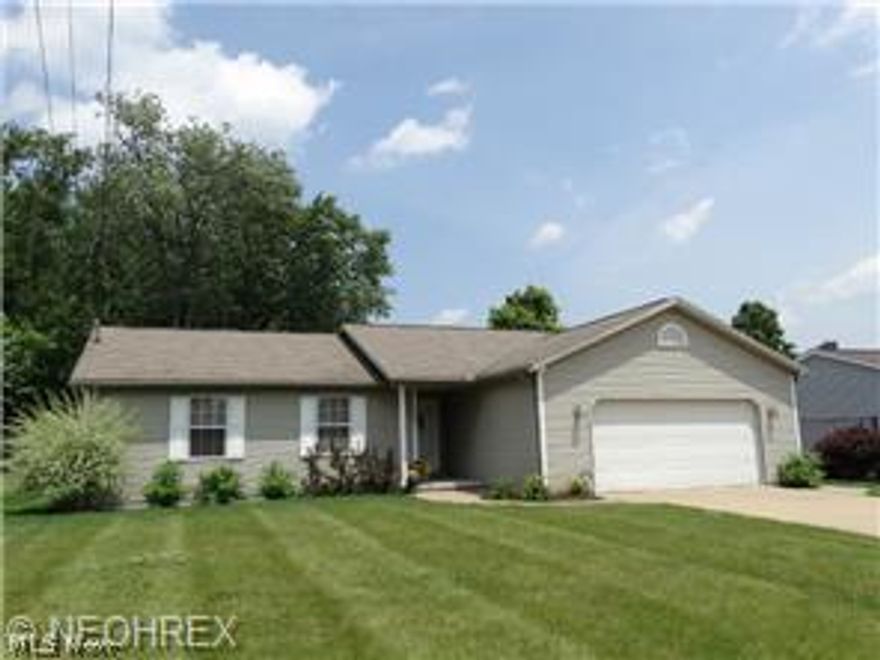 know you want a first floor laundry and you'll get that here. As you enter the foyer you'll love the open floor plan. Great room with cathedral ceiling is open to the Kitchen dining area. You'll enjoy the spacious and inviting fully applianced kitchen. The pantry and storage space will delight you. The florida room with its cathedral ceiling adds the additional living space you desire. You'll look out to the rear yard and view the tree lined rear yard. The spacious master bedroom suite offers walk in closet, sink with vanity and private shower area. The main bath offers tub/shower combination. Full basement offers plenty of space to add a rec room if you chose. This home offers quality construction that all TriDoc homes provide. One look and you will agree this is the best value in the market today. Call now to view. $50 application fee required. Background and eviction check is a must!!!!