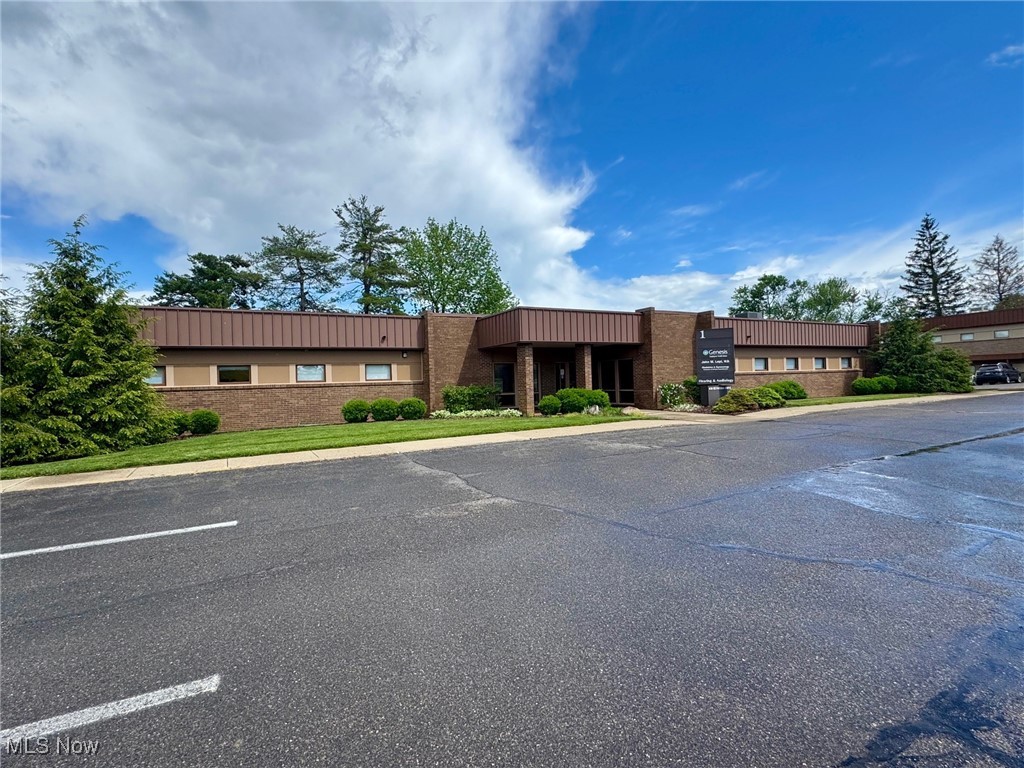 Doctors Park Condo 01 - Commercial Sale