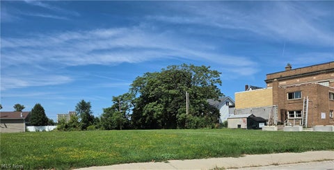 Tiny photo for 500 W 6th Street, Lorain, OH 44052 (MLS # 5239586)