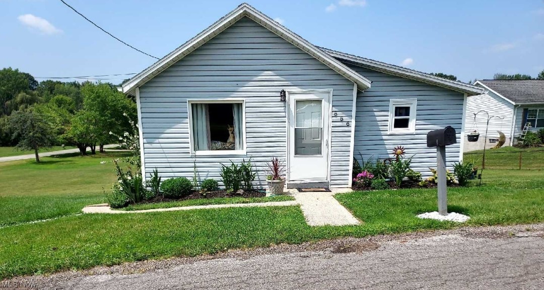 Cute house on large half acre corner lot. New roof, new well, new pump, 1st floor laundry, newer flooring.