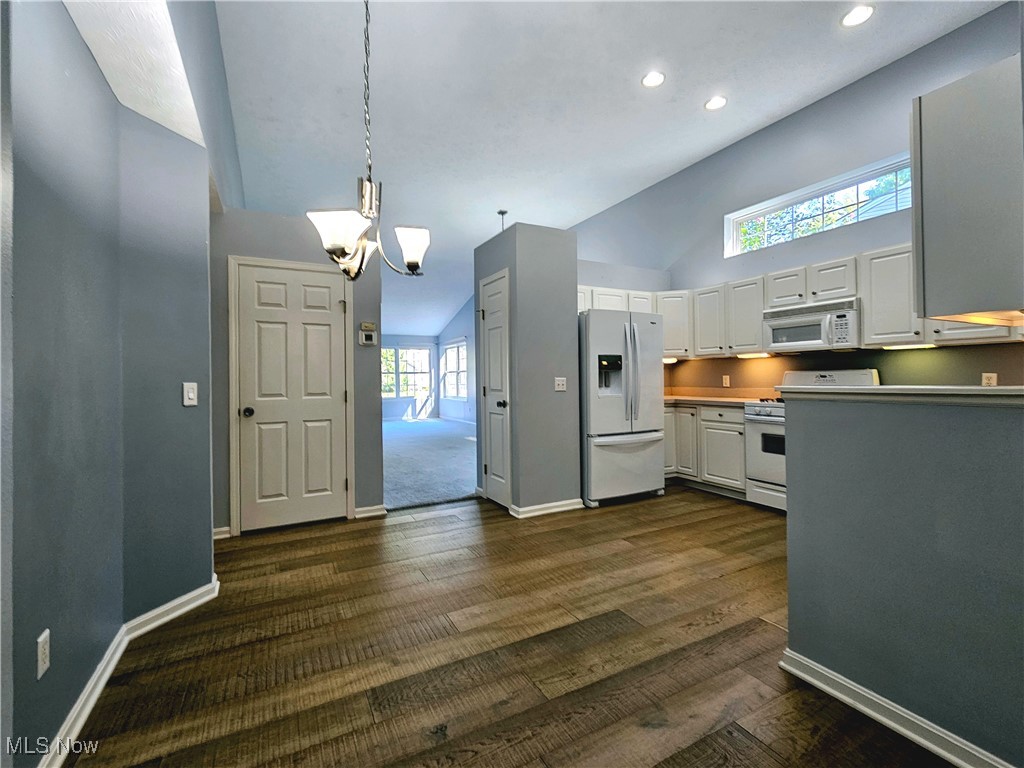 Falls Pointe - Residential