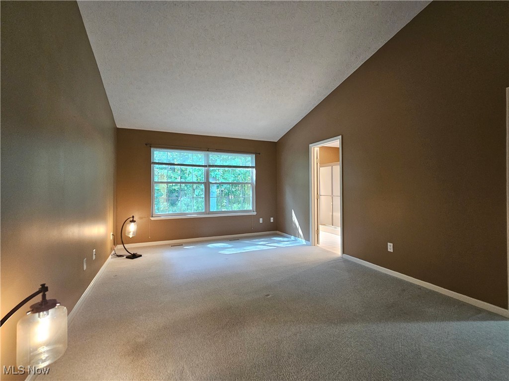 Falls Pointe - Residential