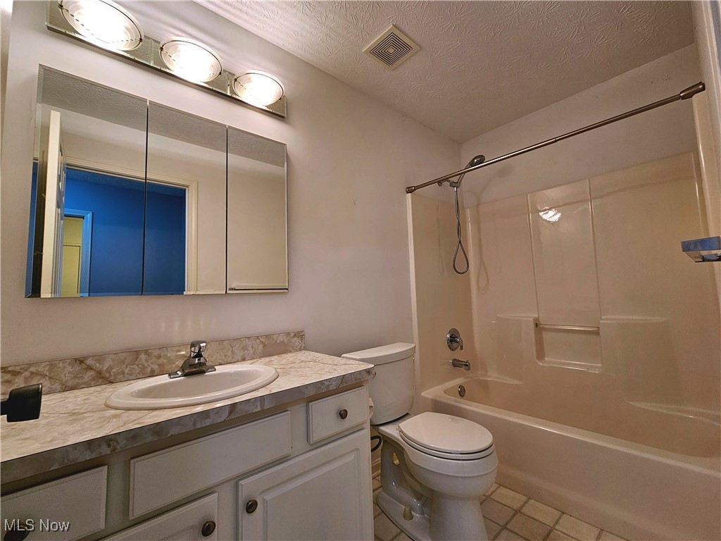 Falls Pointe - Residential