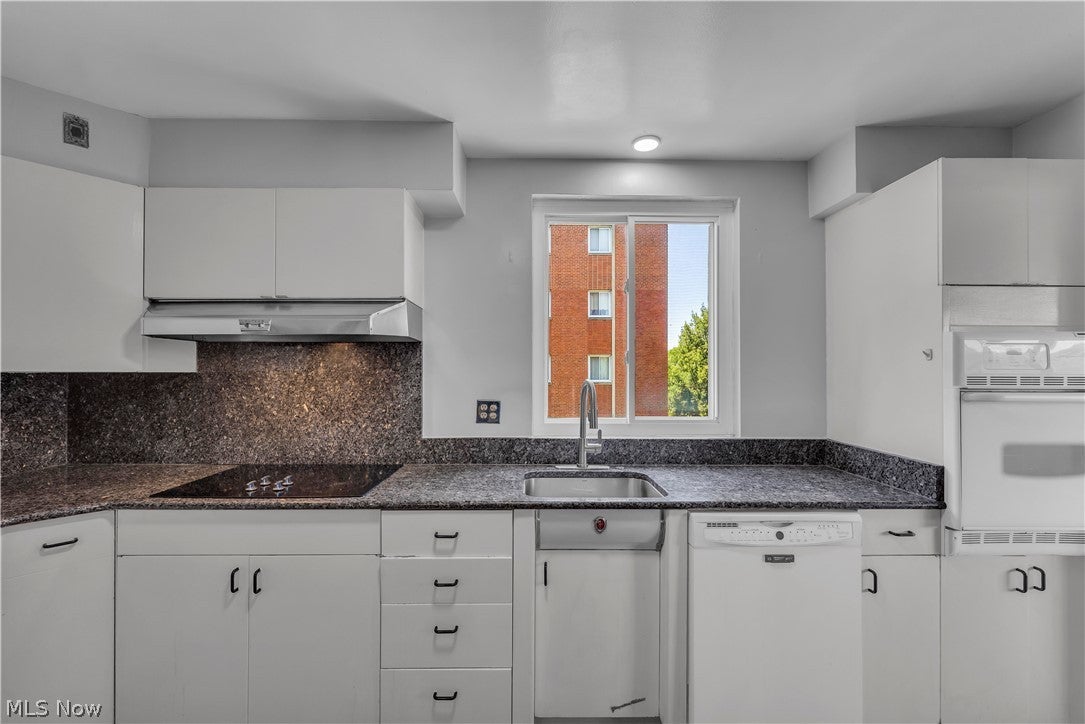 16100 Van Aken Boulevard 303