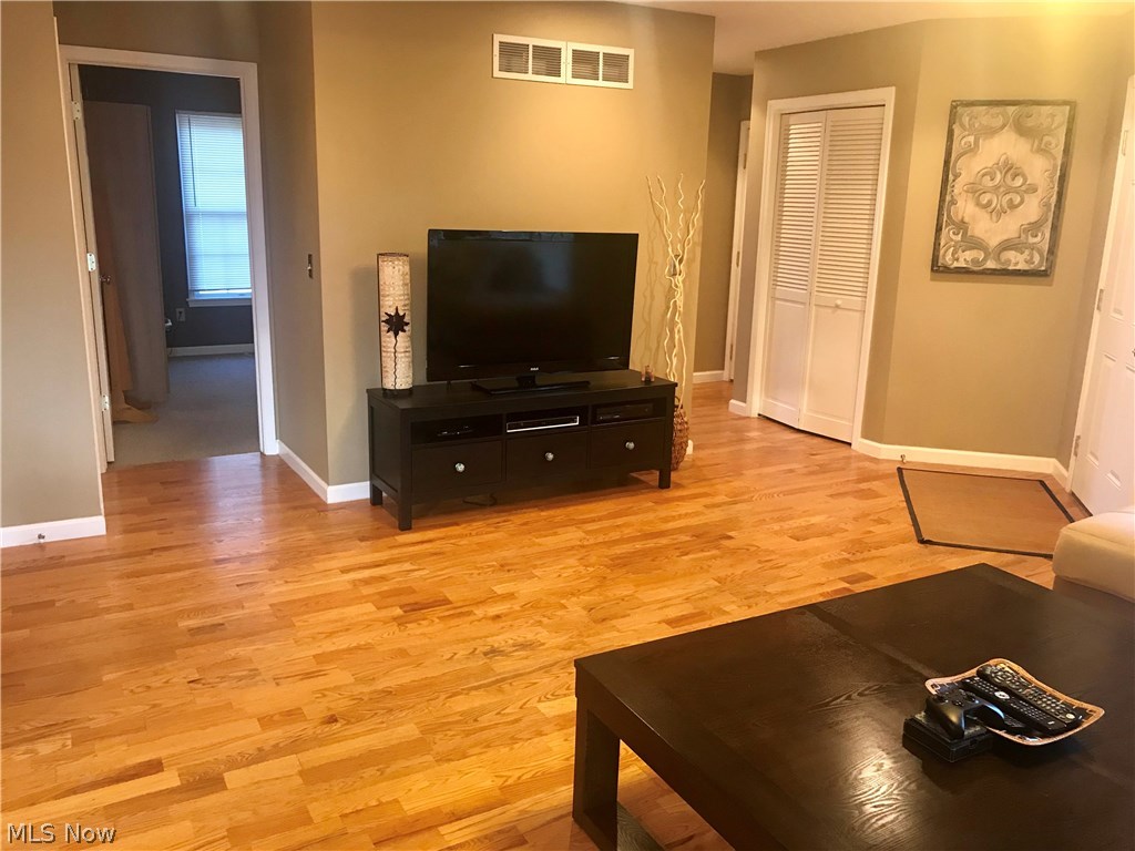 Villas/Falconcrest Condo - Residential