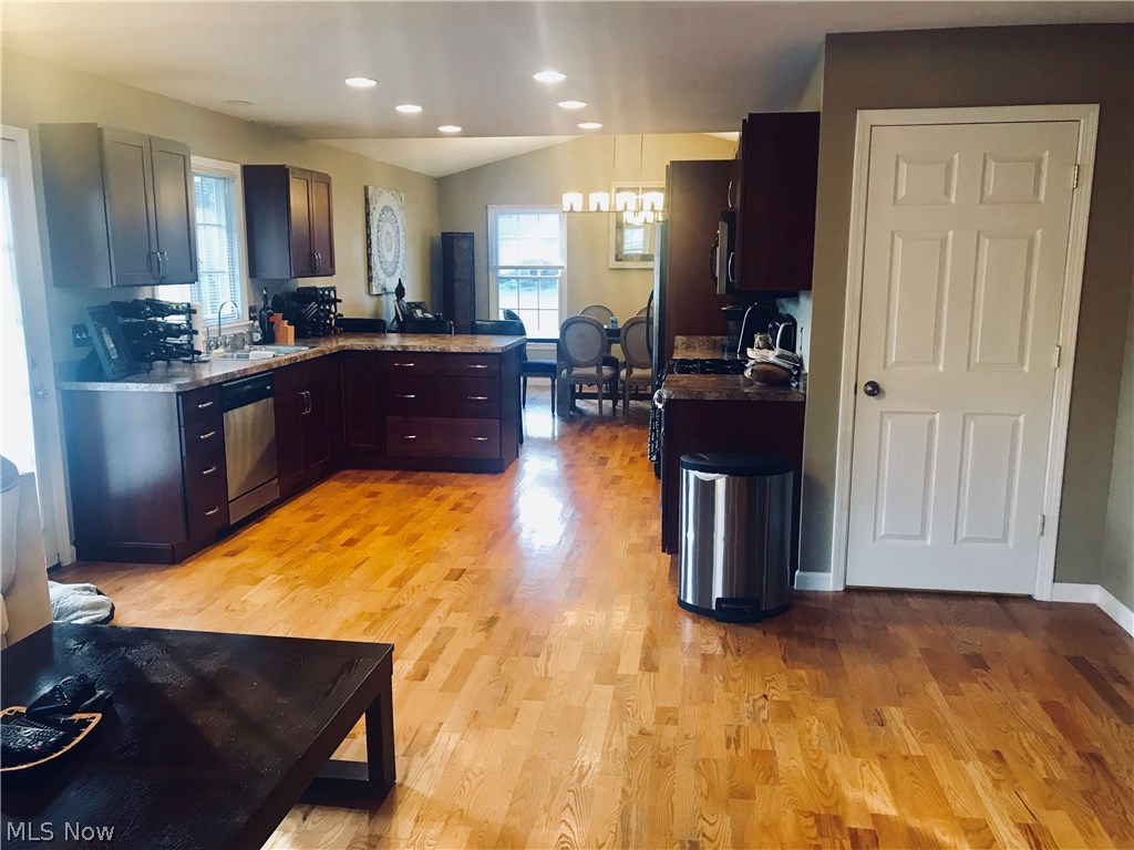 Villas/Falconcrest Condo - Residential