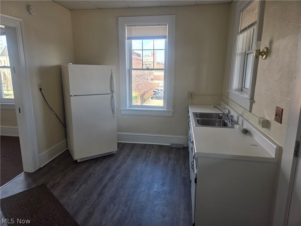 Photo of 534 Cleveland Avenue SW, Canton, OH 44702 (MLS # 5197668)