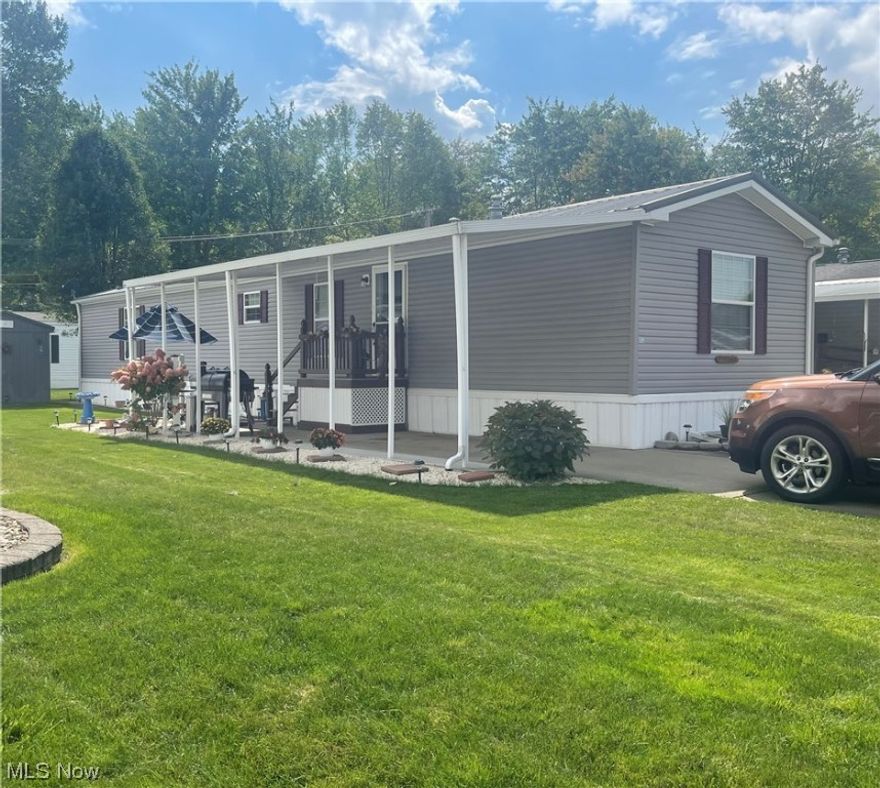 Must see 16X72 mobile home in Southern Terrence Park. The home is well cared for and features a huge master suite, a new Carrier Air conditioner, a new metal roof, Trex decking, and beautiful landscaping. This one won't last, Call for a showing today!