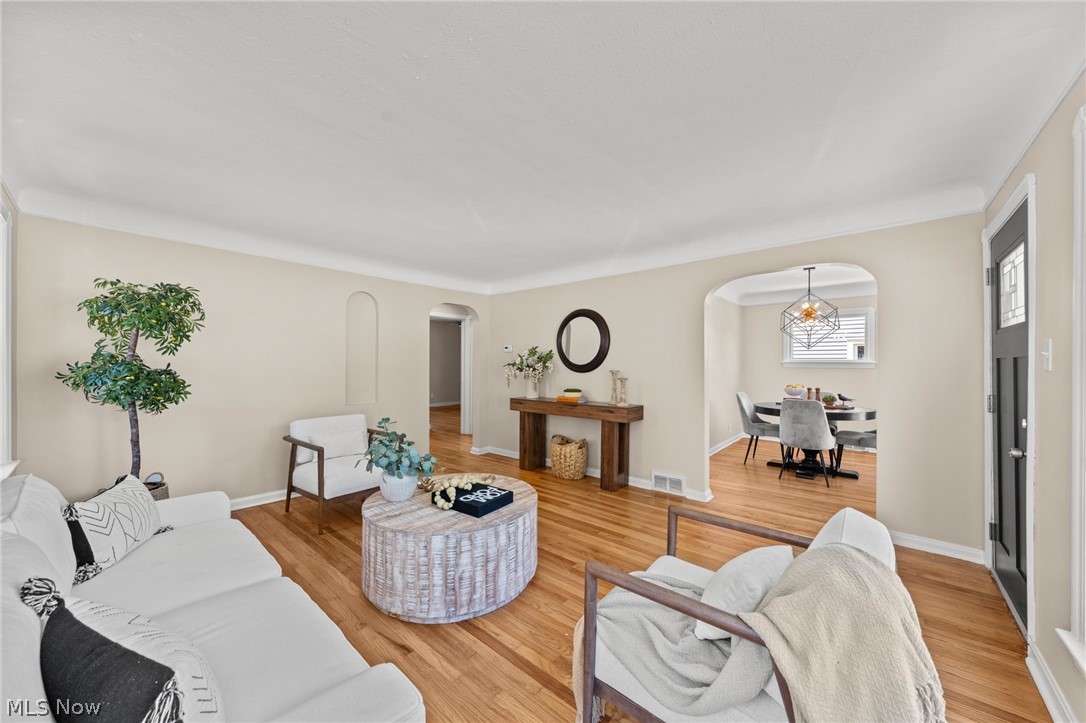 5803 Morningside Drive