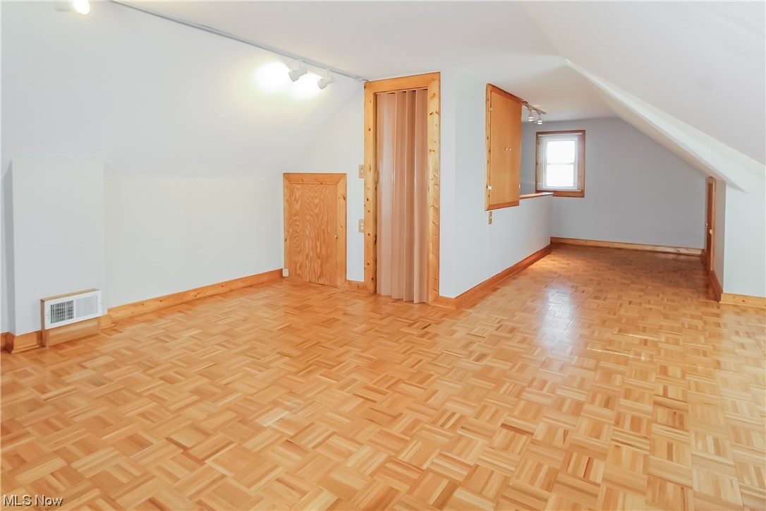 Euclid 20 - Residential Lease