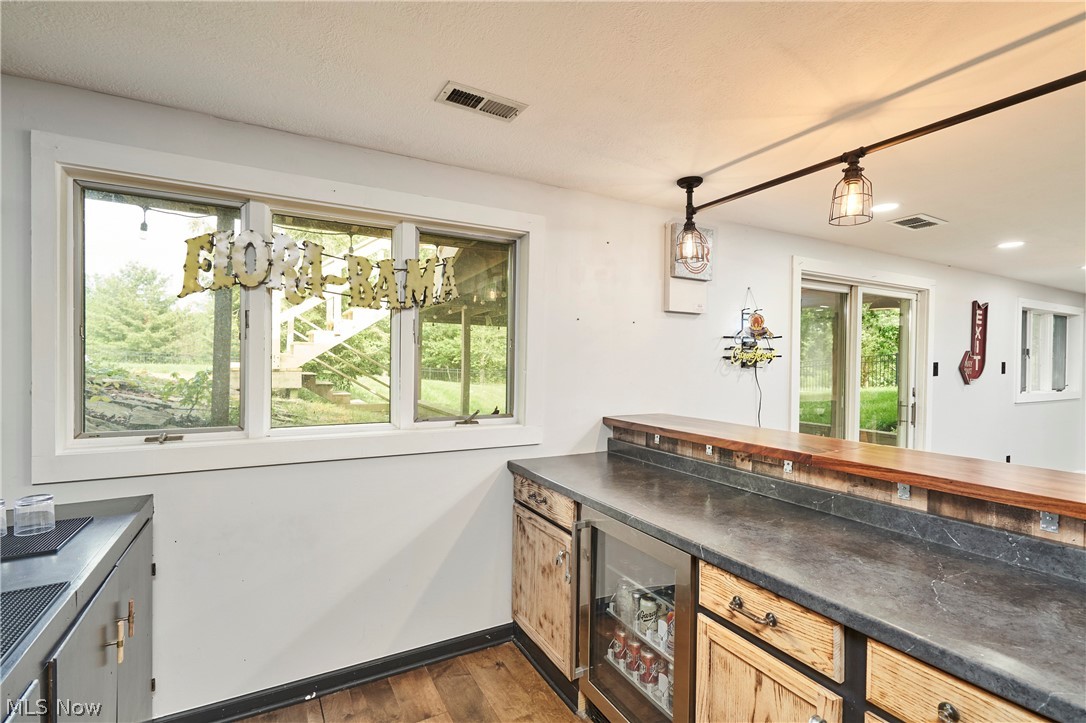 Oak Leaf - Residential