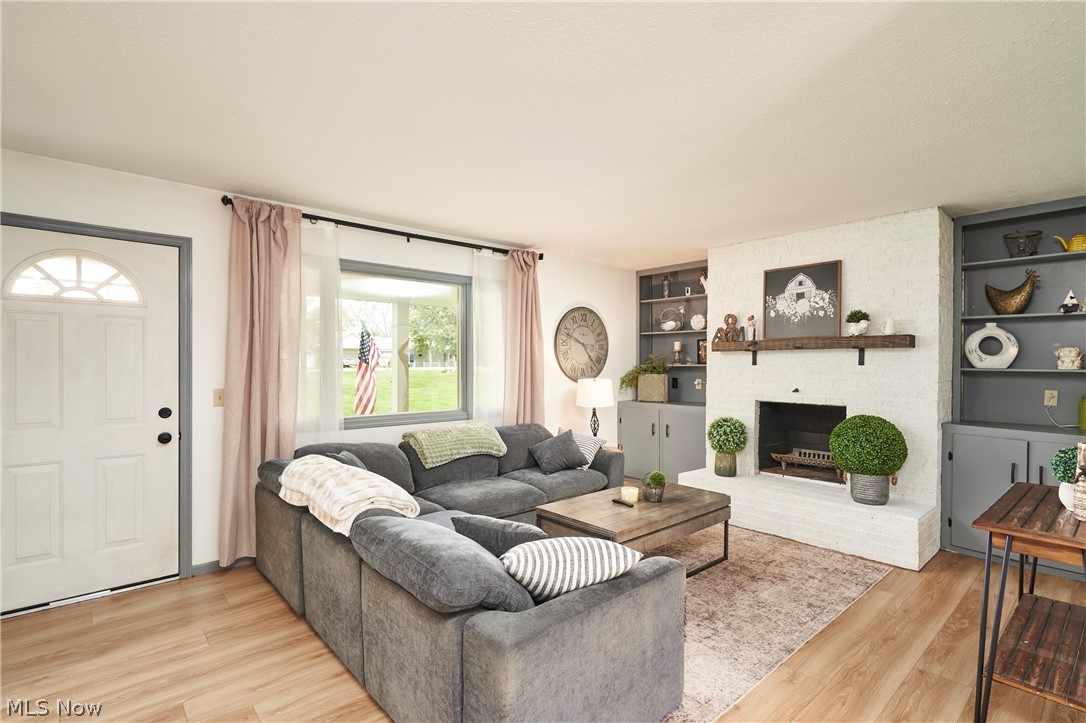 Oak Leaf - Residential