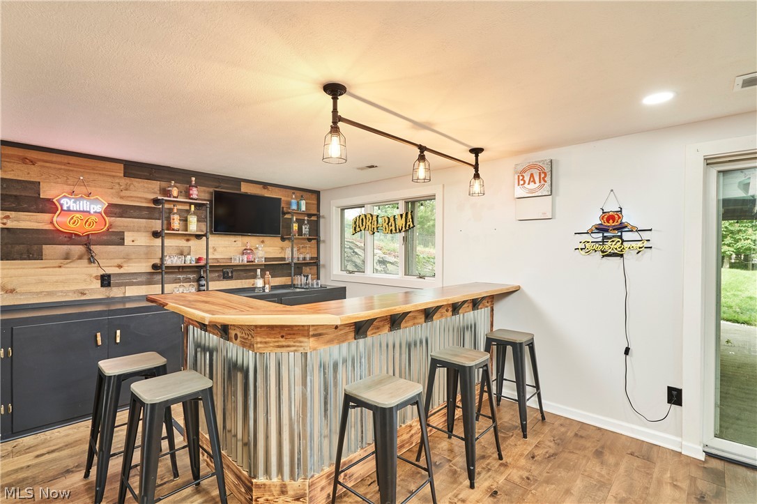 Oak Leaf - Residential