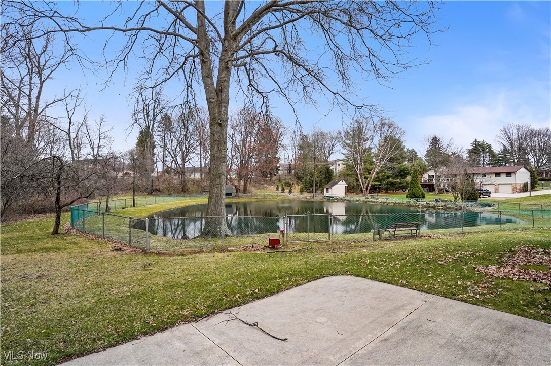4716 Strouble Drive, Canton, Ohio image 43